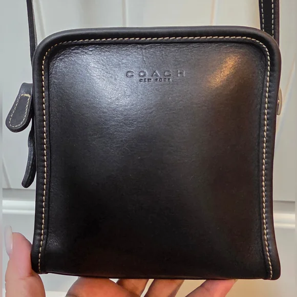 COACH Bellini Leather Crossbody Mini Camera Bag G9D 9139 VINTAGE COLLECTIBLE